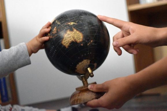 Határellenőrzés nélkül? Így utazhatnak a gyerekek külföldre