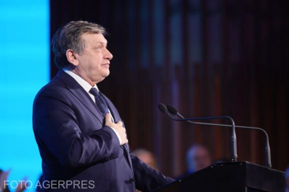 Antonescu nem akar tiltásokat, Georgescuval és Șoșoacăval is megmérkőzne