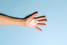 Életveszélyes TikTok-trend: szakértőt kérdeztünk a Paracetamol-kihívásról