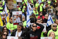 Három izraeli túszt adott át a Hamász, 183 palesztin szabadulhat