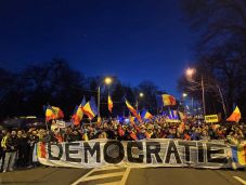 Simion: a következő hetekben is lesznek tüntetések