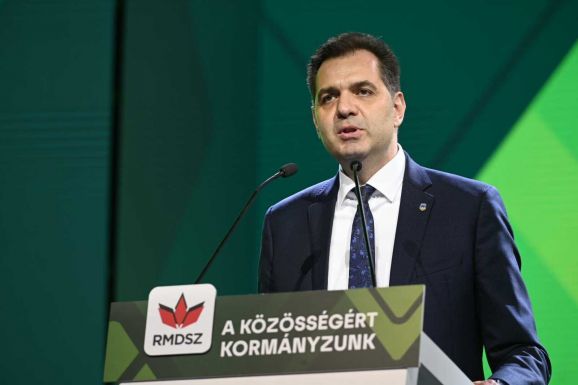 Az RMDSZ nem támogat olyan közigazgatási átszervezést, amely a megyék megszűnését eredményezné