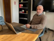 Cégeket és munkahelyeket veszélyeztet a mikrovállalkozások sanyargatása