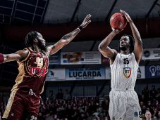 Kosárlabda Eurocup: fontos meccset nyert Olaszországban a Kolozsvári U-BT