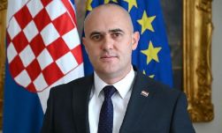 Lemondott a horvát miniszterelnök-helyettes, mert mozgó autóból lövöldözött (VIDEÓ)