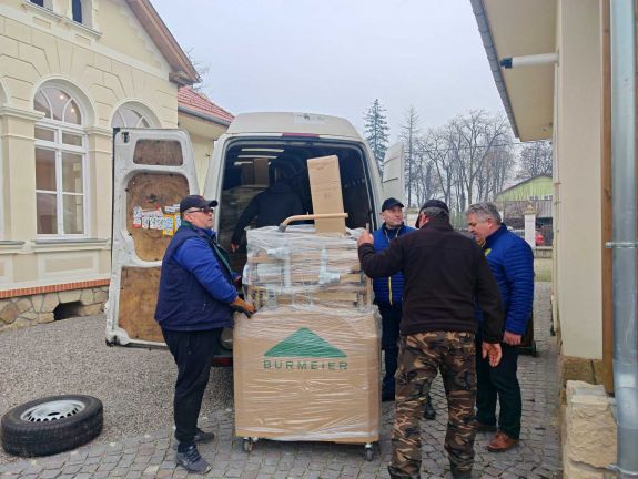 Betegágyakat adományozott a kézdivásárhelyi Rotary Klub a segélyszervezetnek