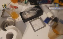 Macskatápos tasakba rejtve rendelték a kristály-metet