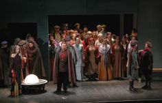 Álarcosbál – Kossuth-díjas rendezővel dolgozik a Kolozsvári Magyar Opera társulata