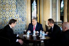 Szijjártó Péter: Vége a háborúpárti, migrációpárti és genderőrületnek