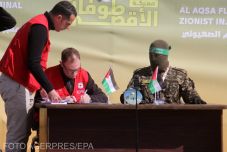 Fogolycsere: jövő héten szabadul az utolsó civil női túsz Izraelben