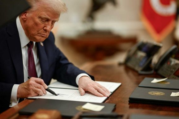 Az USA nem állít ki több útlevelet nembináris és interszexuális megjelölésekkel
