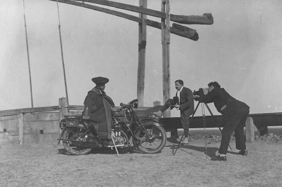 Képekbe zárt haza – Weinstock Ernő fotókiállítása Székelyudvarhelyen