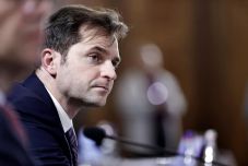 Nem írja alá a vállalatok költségvetését az energiaügyi miniszter, ha azok nem csökkentik a kiadásaikat