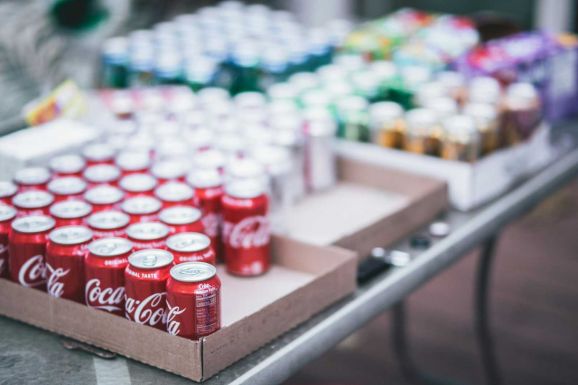 Nagy mennyiségű termékét hívta vissza a Coca-Cola