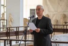 Műkincsrablás: Nem mondott le, ezért kirúgták a múzeumigazgatót