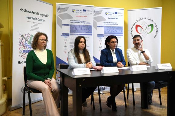 A nyelvi akadálymentesítésért dolgoznak három ország három megyéjében