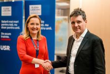 Lasconi sem adja fel, továbbra is államfő lenne   