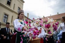 Elballagtak a nagyenyedi Bethlen Gábor Kollégium maturanduszai