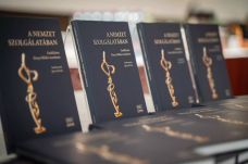 A nemzet szolgálatában – emlékkötet Duray Miklós tiszteletére