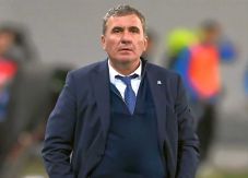 Korszakváltás a Farulnál – Hagi lemondott a vezetőedzői tisztségről