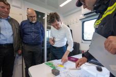 Nicușor Dan vezeti a bizalmi rangsort, Kelemen Hunor is az élmezőnyben   