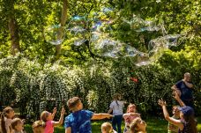 A parajdi katasztrófa és árvíz sújtotta településeken élő székely gyerekeket nyaraltat a Nemzetközi Gyermekmentő Szolgálat