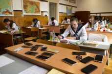 Mintegy 108 ezer diákot várnak a kedden rajtoló érettségire – Mit kell tudni a vizsgáról?