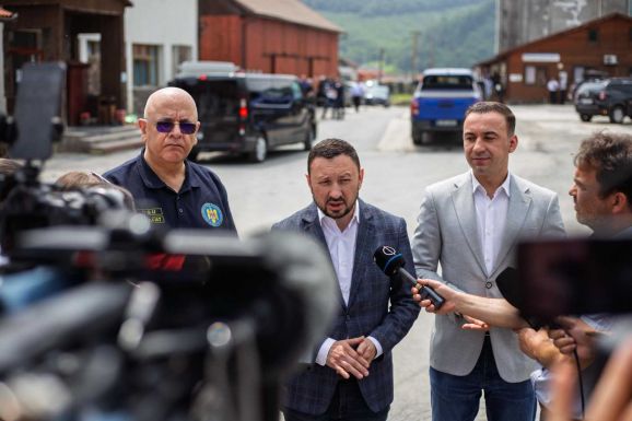 Raed Arafat: még hónapokba telhet, amíg a kitelepített parajdiak hazatérhetnek