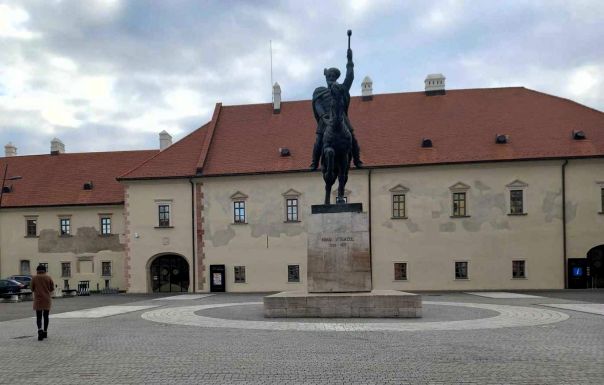 A fejedelmi palota újabb szárnyát újítják fel Gyulafehérváron