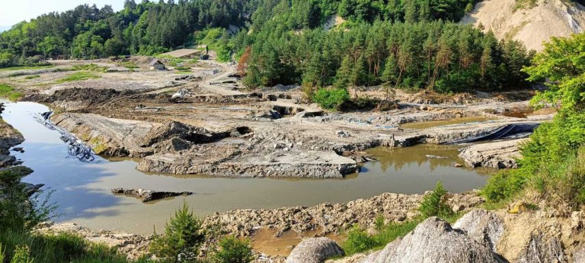 Parajdi katasztrófa: a víz kiszivattyúzása csak a Korond-patak végleges elterelése után kerülhet szóba