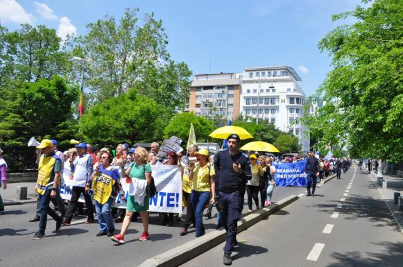 Elégedetlenek a tanügyisek, tiltakozást szerveznek