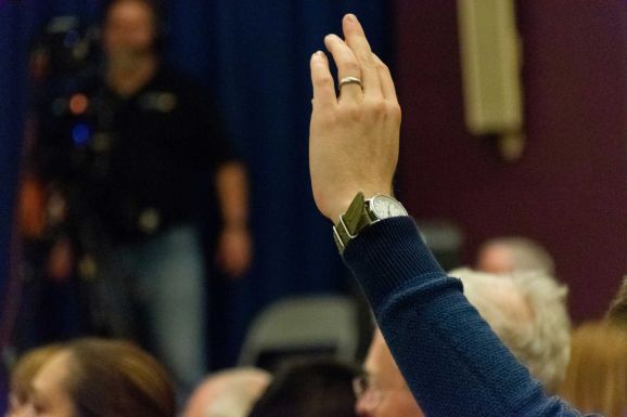 Belső referendumon dönt a PSD az esetleges kormányra lépésről