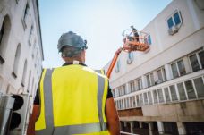 Energetikai felújítás alatt áll a Maros Megyei Tanács adminisztratív épülete (X)