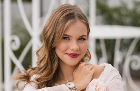 „Az idegen nyelvek ismerete érték” – Egyedüli magyarként írt 10-est a román érettségin Ujfalvi-Veres Dorothea