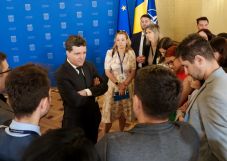 Hágában kerítenének sort egy Trump–Dan találkozóra