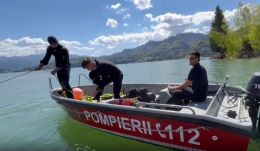 Három órányi keresés után találták meg a tóba esett 17 éves fiú holttestét 