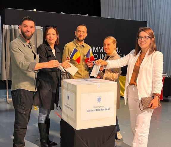 Külföldi szavazás: szabálytalanságokat kiált az AUR – cáfol a külügy