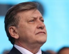 Illyés Gergely: Nem sikerült Antonescut a pártrendszertől független jelöltként prezentálni