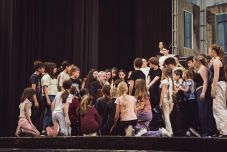 Valahol Európában: a taps ne az aranyosságnak szóljon – Béres László rendezővel beszélgettünk