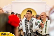 Szinte korlátlan hatalom összpontosulhat Simion kezében