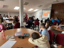 Tizenkét csapat mérte össze tudását a kézdivásárhelyi román nyelvi vetélkedőn