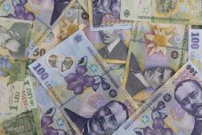 Felvette több mint tízmillió lejes nyereményét a vasárnapi lottósorsolás nyertese