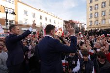 Belpolitikai vihart kavart Lengyelországban George Simion látogatása