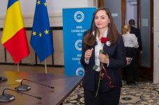 Pszichiátriai kivizsgálásra küldené Nicușor Dant a POT elnöke