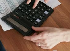 ROBOR: évi 7,39 százalékról 7,26 százalékra csökkent hétfőn a hitelkamatláb