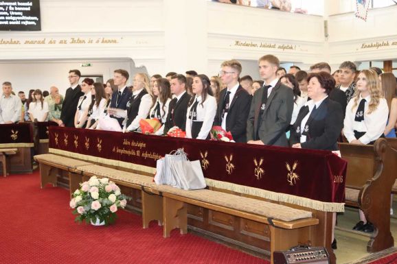 Életre szóló jótanácsokkal látták el a végzős zilahi „refis” diákokat