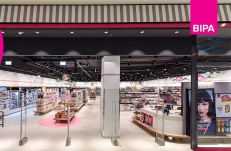 Még egy multinacionális kiskereskedelmi lánc érkezik az országba