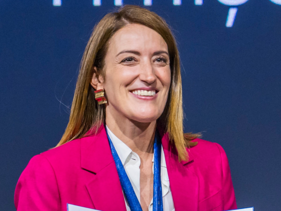 Roberta Metsola Temesváron átvette az Európai Értékekért Temesvár Díjat