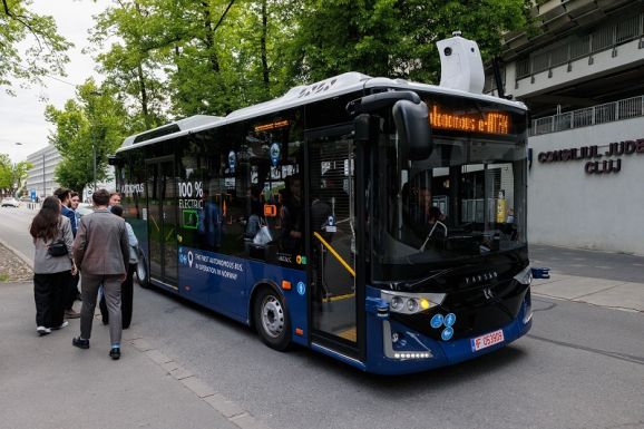 A „jövő” közlekedik Kolozsvár utcáin – sofőr nélküli buszt teszteltek