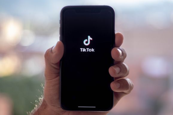 Kormányzati kapcsolatokért felelős főnököt keres a TikTok Romániában